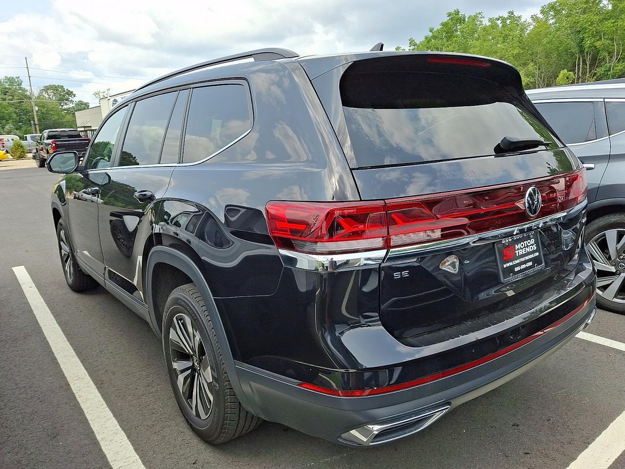 2024 Volkswagen Atlas 2.0T SE