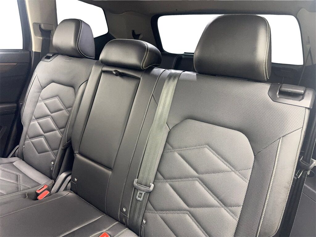 2024 Volkswagen Atlas 2.0T SE w/Technology CAM,HTD STS,BLIND SPOT,3RD DR Irving TX
