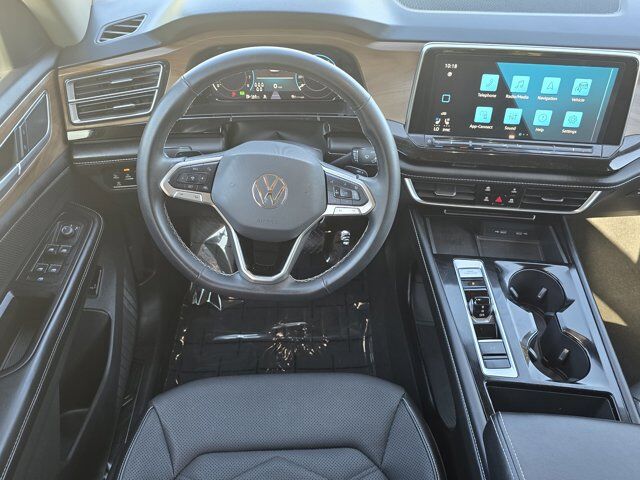 2024 Volkswagen Atlas 2.0T SE w/Technology Dalton GA