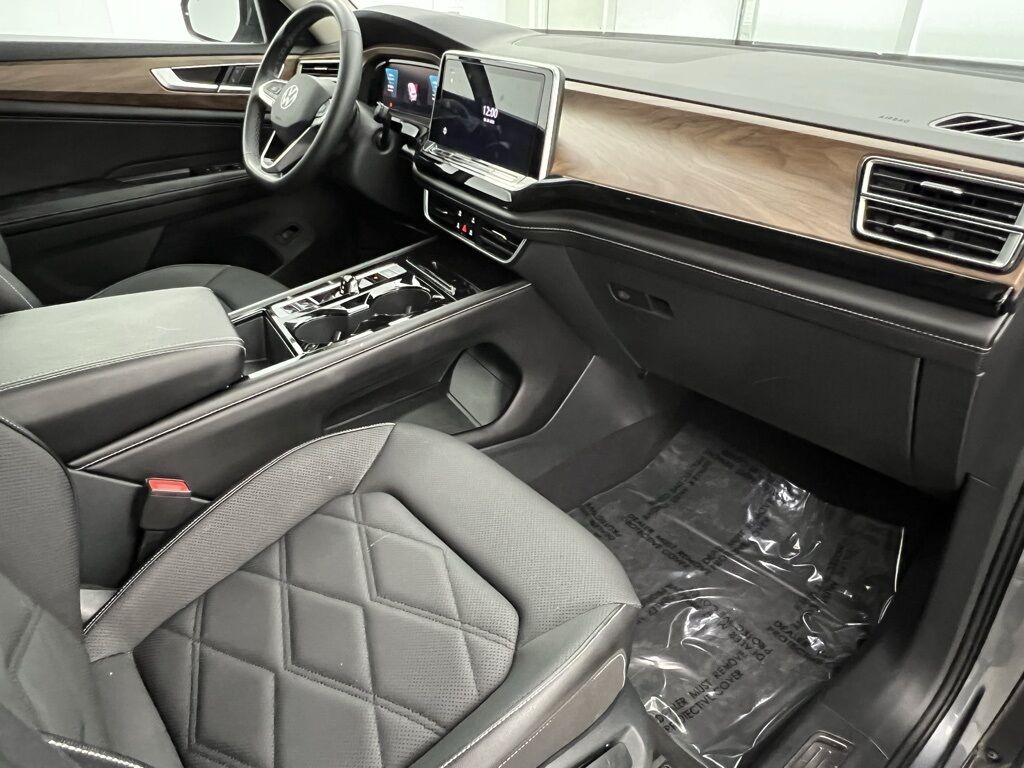 2024 Volkswagen Atlas 2.0T SE w/Technology Loveland CO