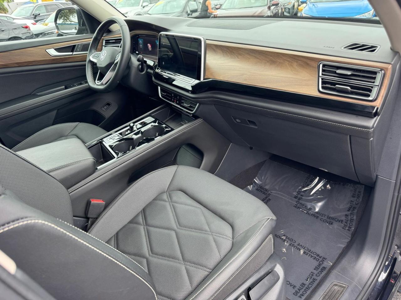 2024 Volkswagen Atlas 2.0T SE w/Technology Miami FL