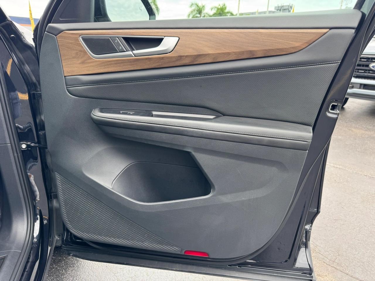2024 Volkswagen Atlas 2.0T SE w/Technology Miami FL
