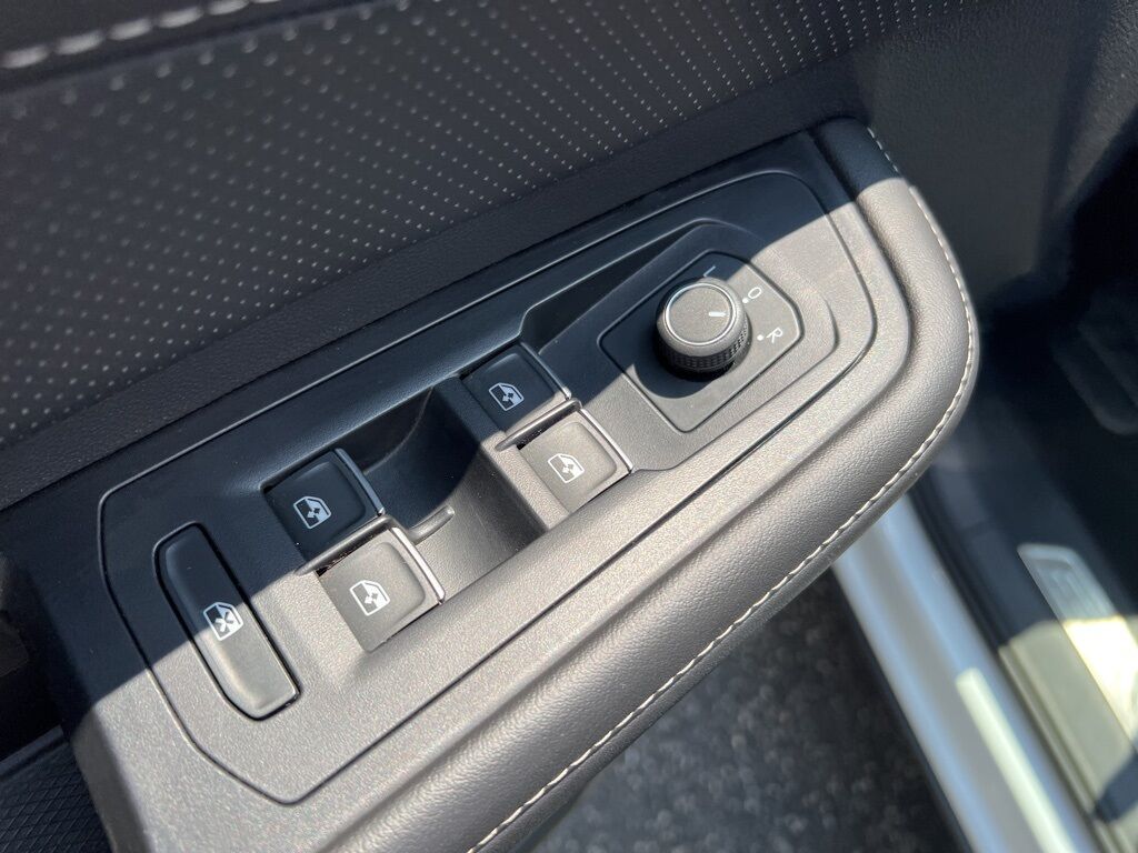 2024 Volkswagen Atlas 2.0T SE w/Technology Mount Joy PA