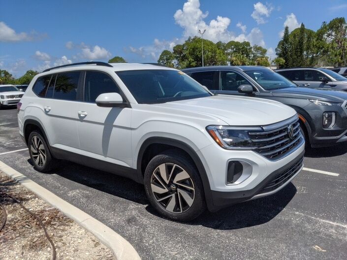 2024 Volkswagen Atlas 2.0T SE w/Technology Oshkosh WI