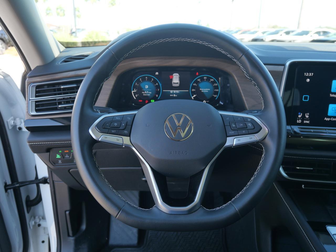 2024 Volkswagen Atlas 2.0T SE w/Technology San Juan TX