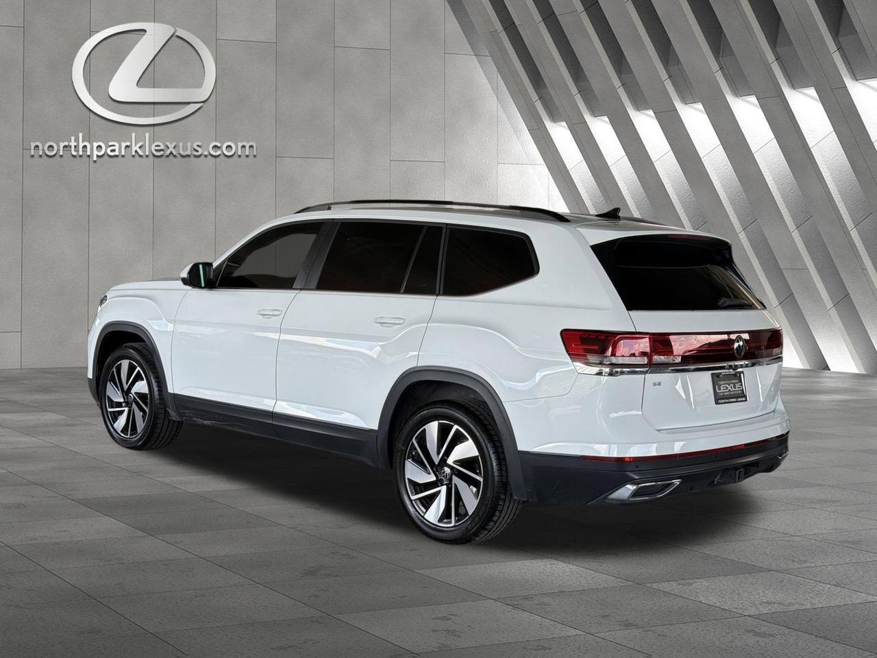 2024 Volkswagen Atlas 2.0T SE w/Technology