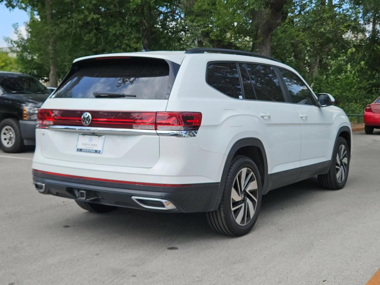 2024 Volkswagen Atlas 2.0T SE w/Technology