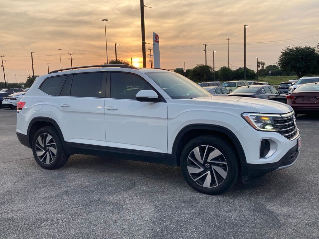 2024 Volkswagen Atlas 2.0T SE w/Technology