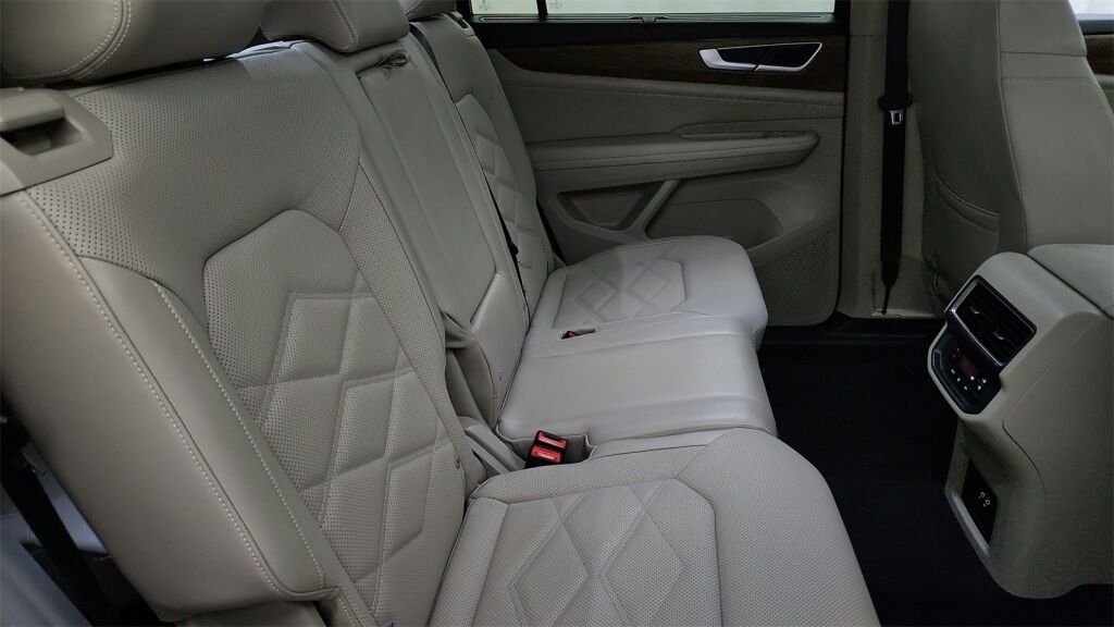 2024 Volkswagen Atlas 2.0T SE w/Technology Laurel MD