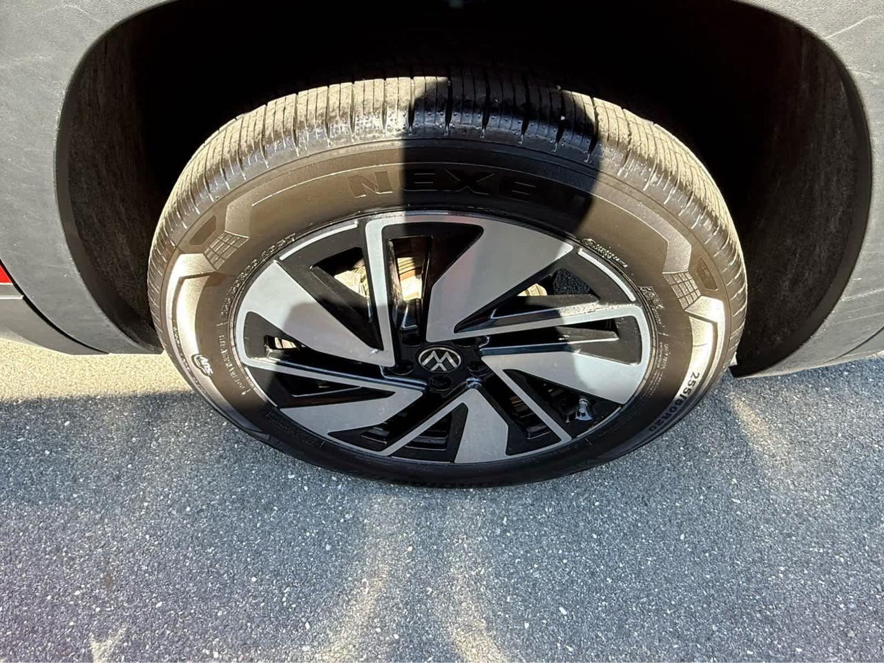 2024 Volkswagen Atlas 2.0T SE w/Technology Wellesley MA
