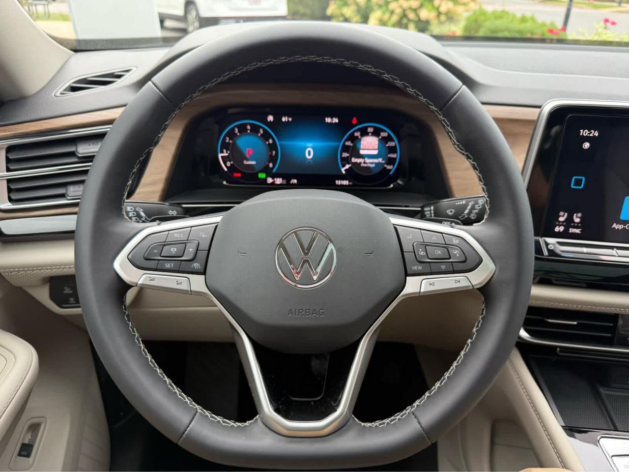 2024 Volkswagen Atlas 2.0T SE w/Technology Wellesley MA