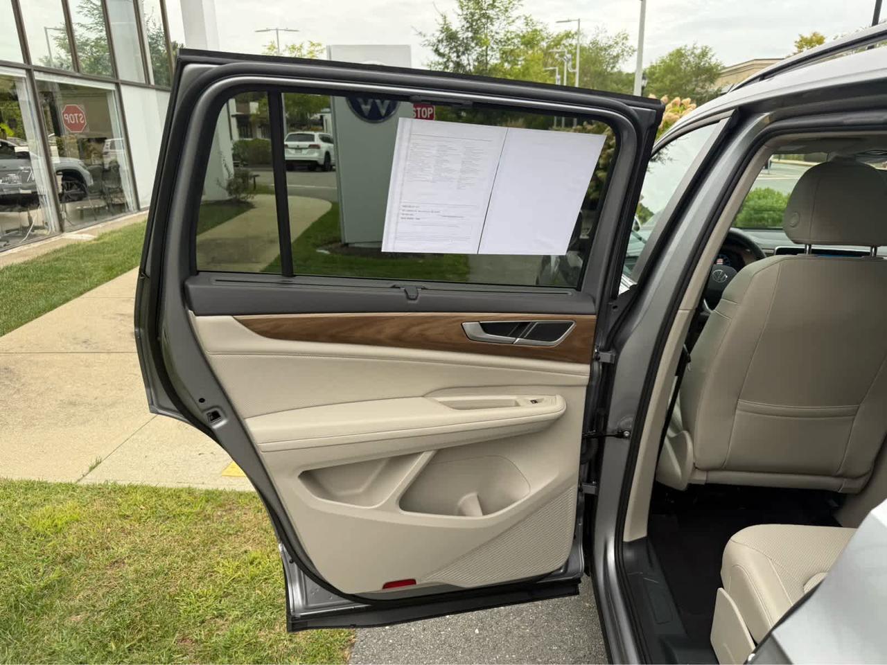 2024 Volkswagen Atlas 2.0T SE w/Technology Wellesley MA