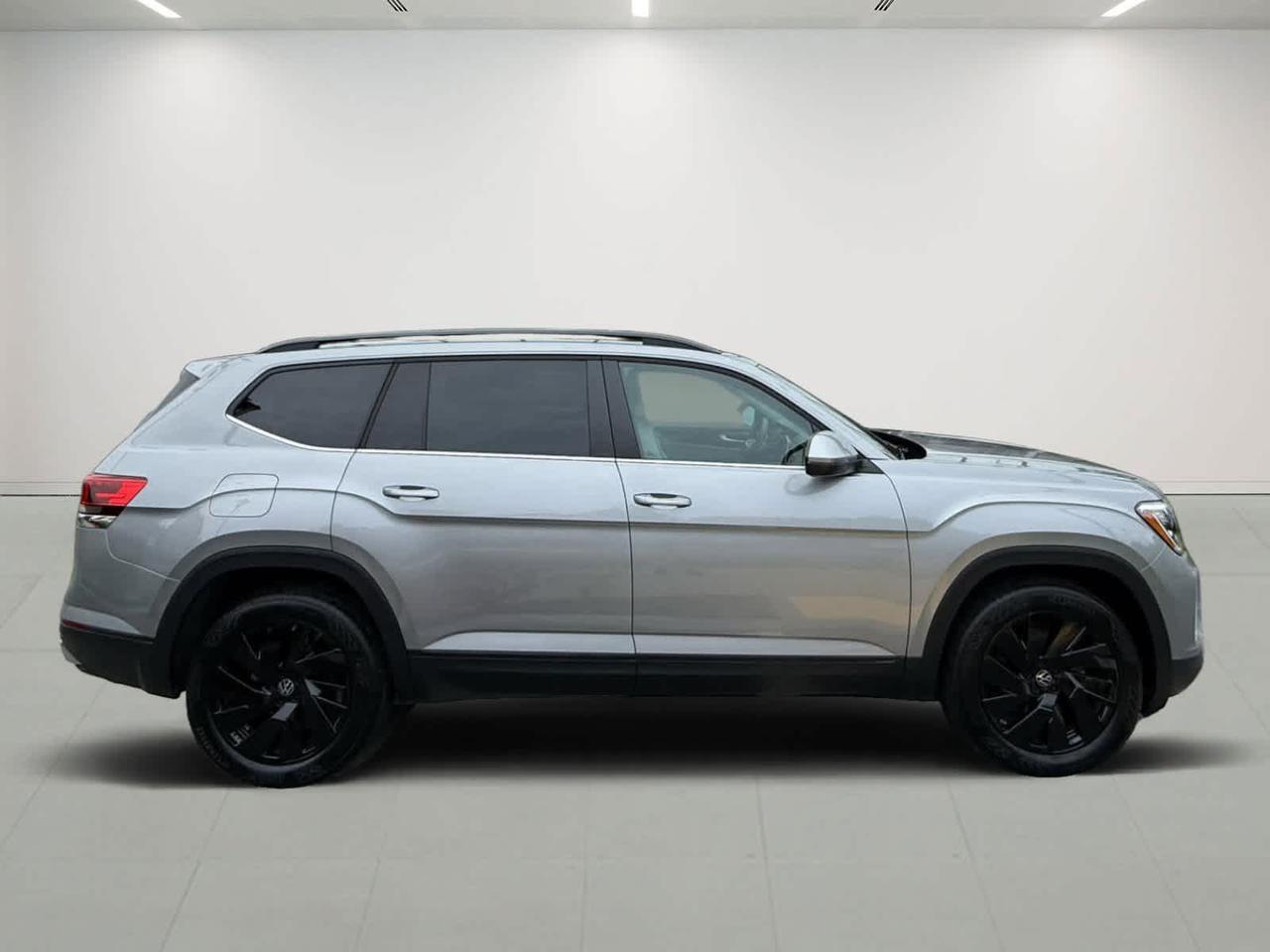 2024 Volkswagen Atlas 2.0T SE w/Technology Wellesley MA