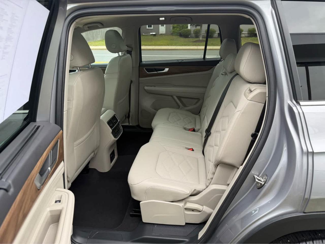 2024 Volkswagen Atlas 2.0T SE w/Technology Wellesley MA