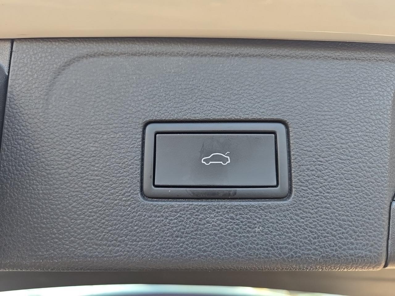 2024 Volkswagen Atlas 2.0T SE w/Technology Fredericksburg VA