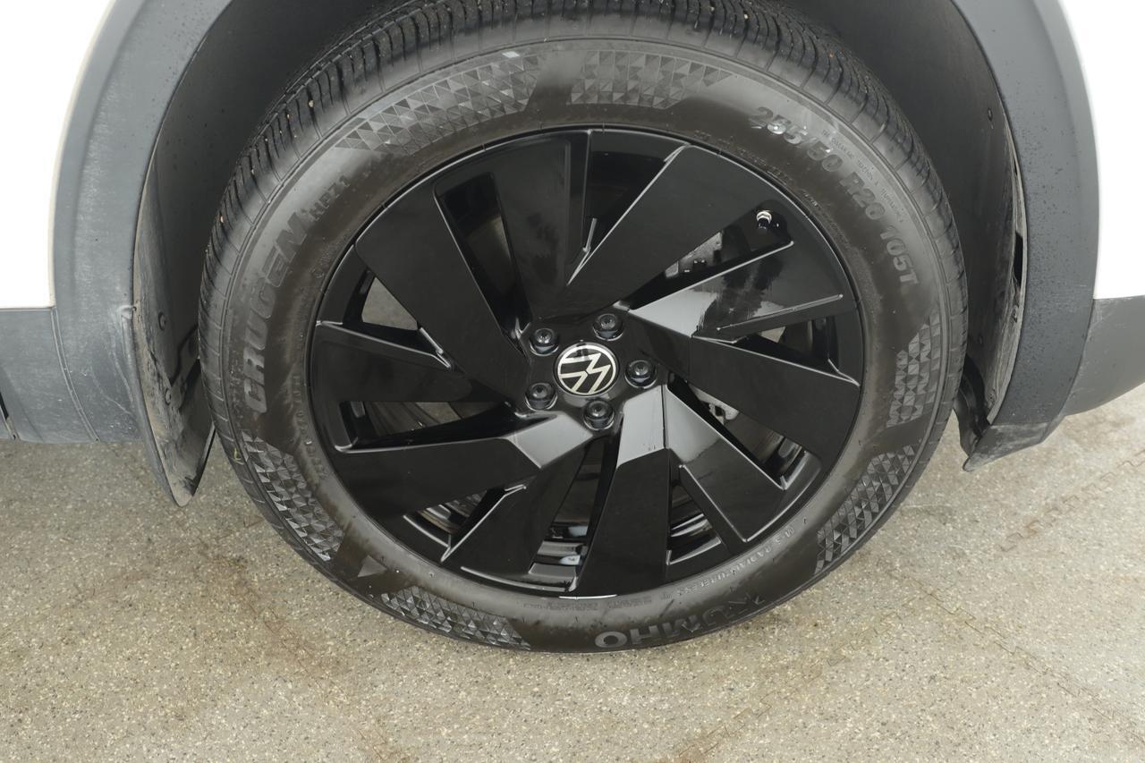 2024 Volkswagen Atlas 2.0T SE with Technology New Braunfels TX