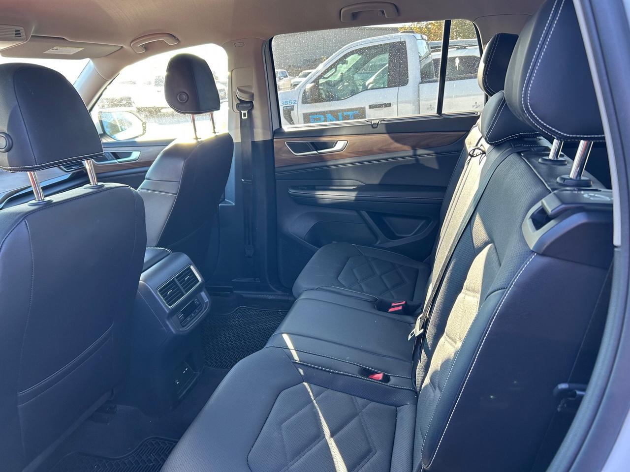 2024 Volkswagen Atlas 2.0T SE with Technology New Braunfels TX