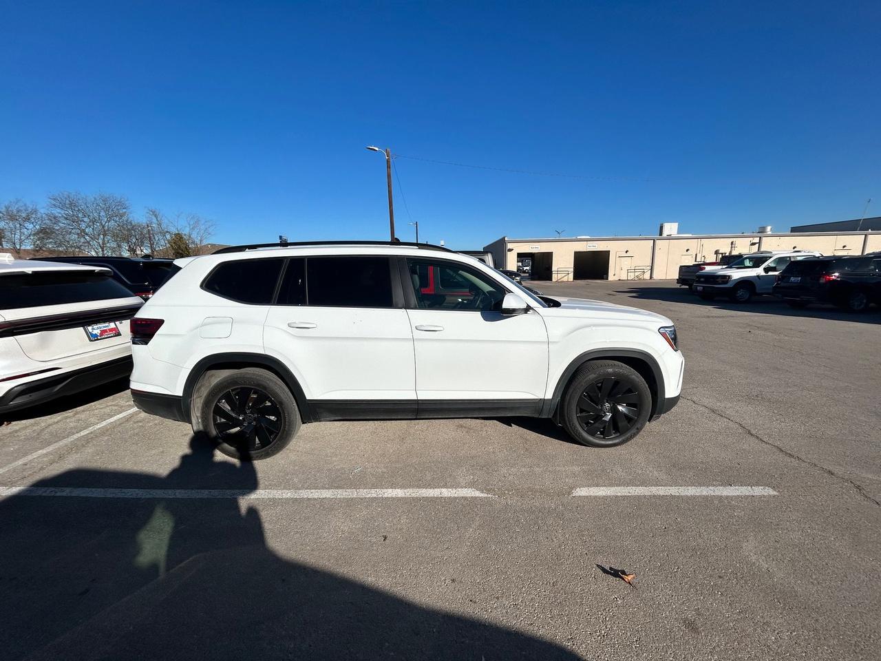 2024 Volkswagen Atlas 2.0T SE with Technology New Braunfels TX