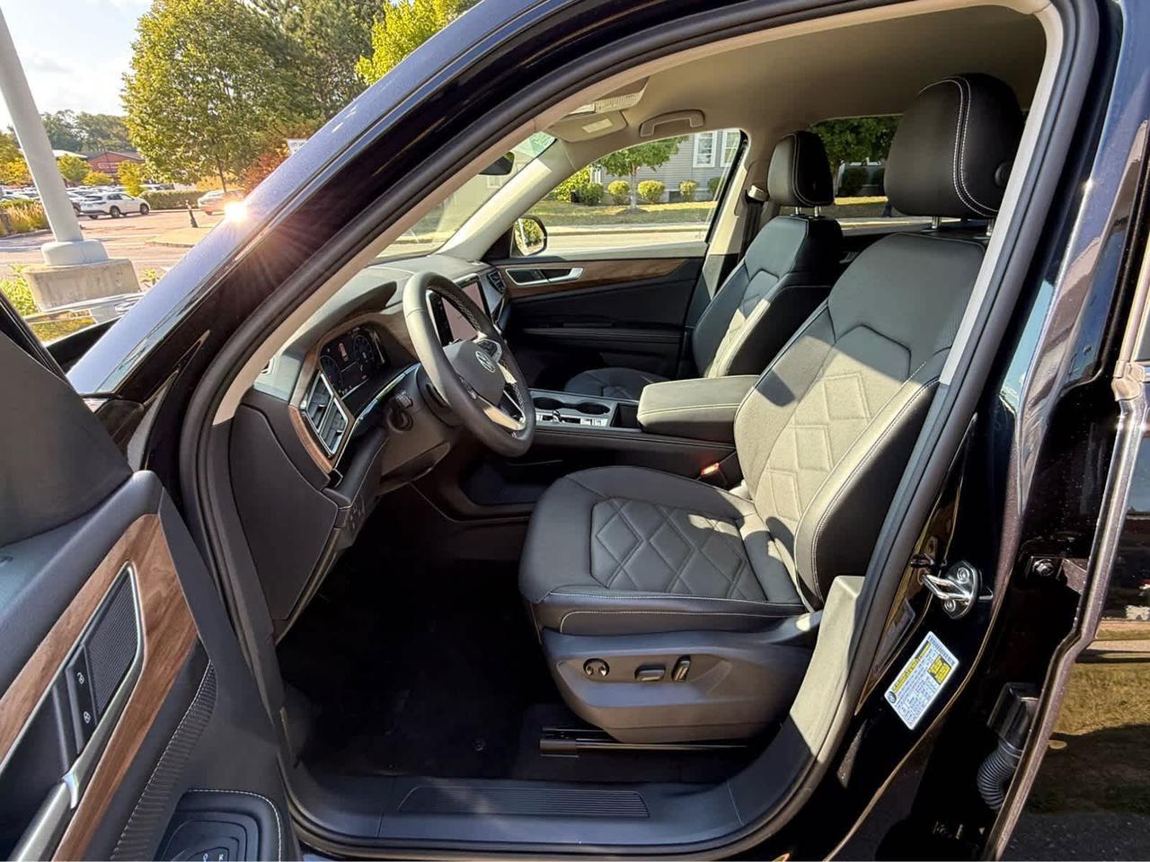 2024 Volkswagen Atlas 2.0T SE Wellesley MA