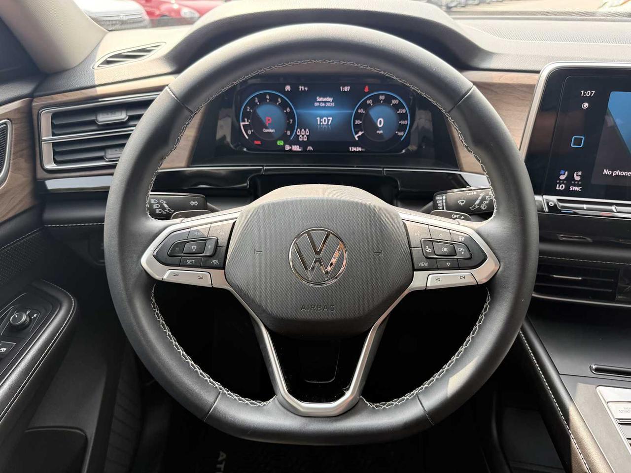 2024 Volkswagen Atlas 2.0T SE Westborough MA
