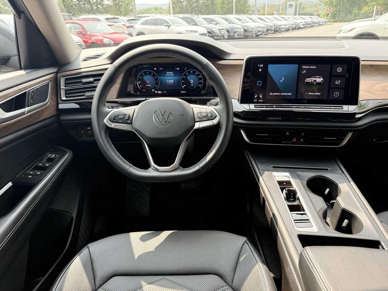 2024 Volkswagen Atlas 2.0T SE Westborough MA