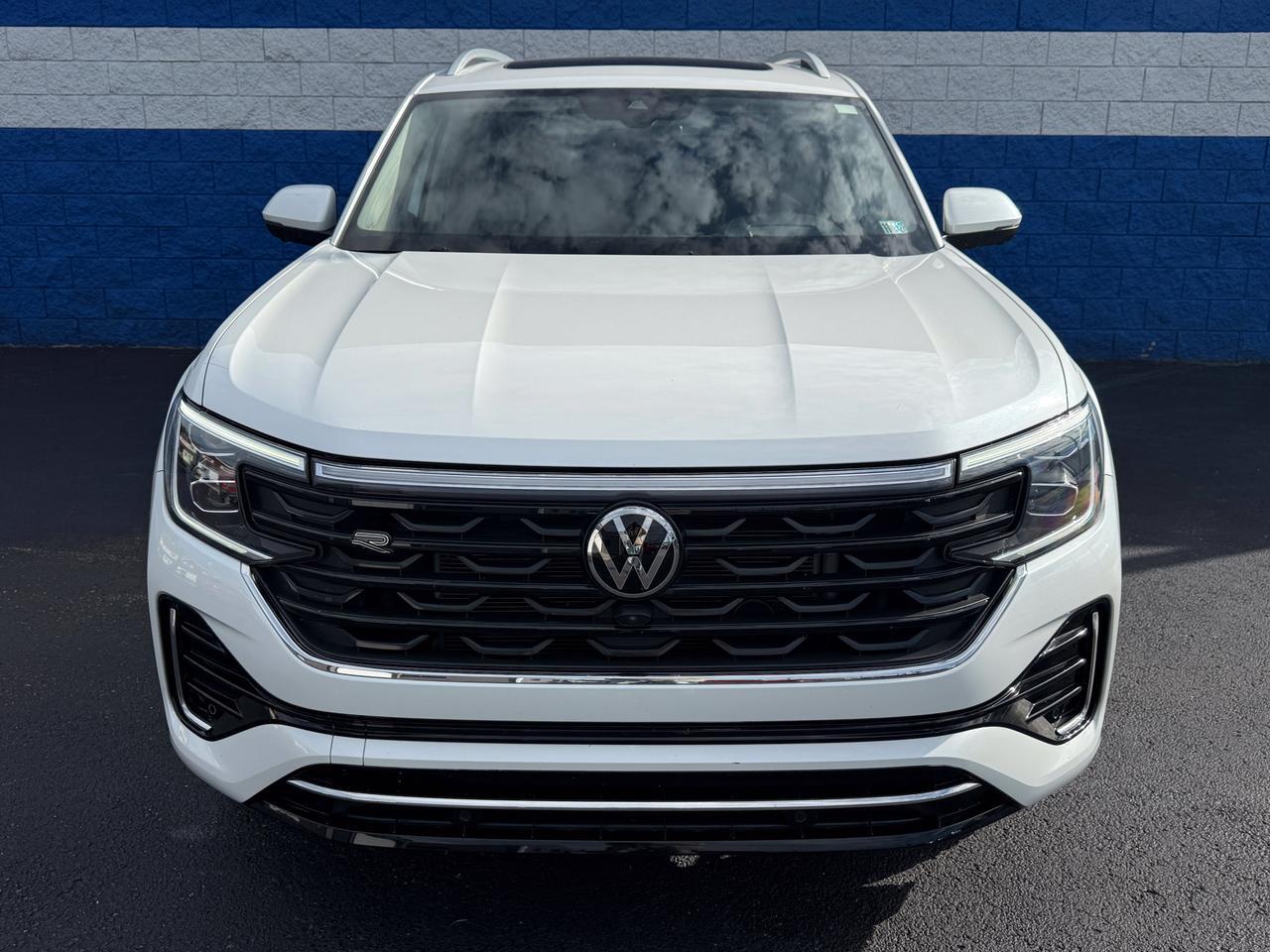 2024 Volkswagen Atlas 2.0T SEL Premium R-Line