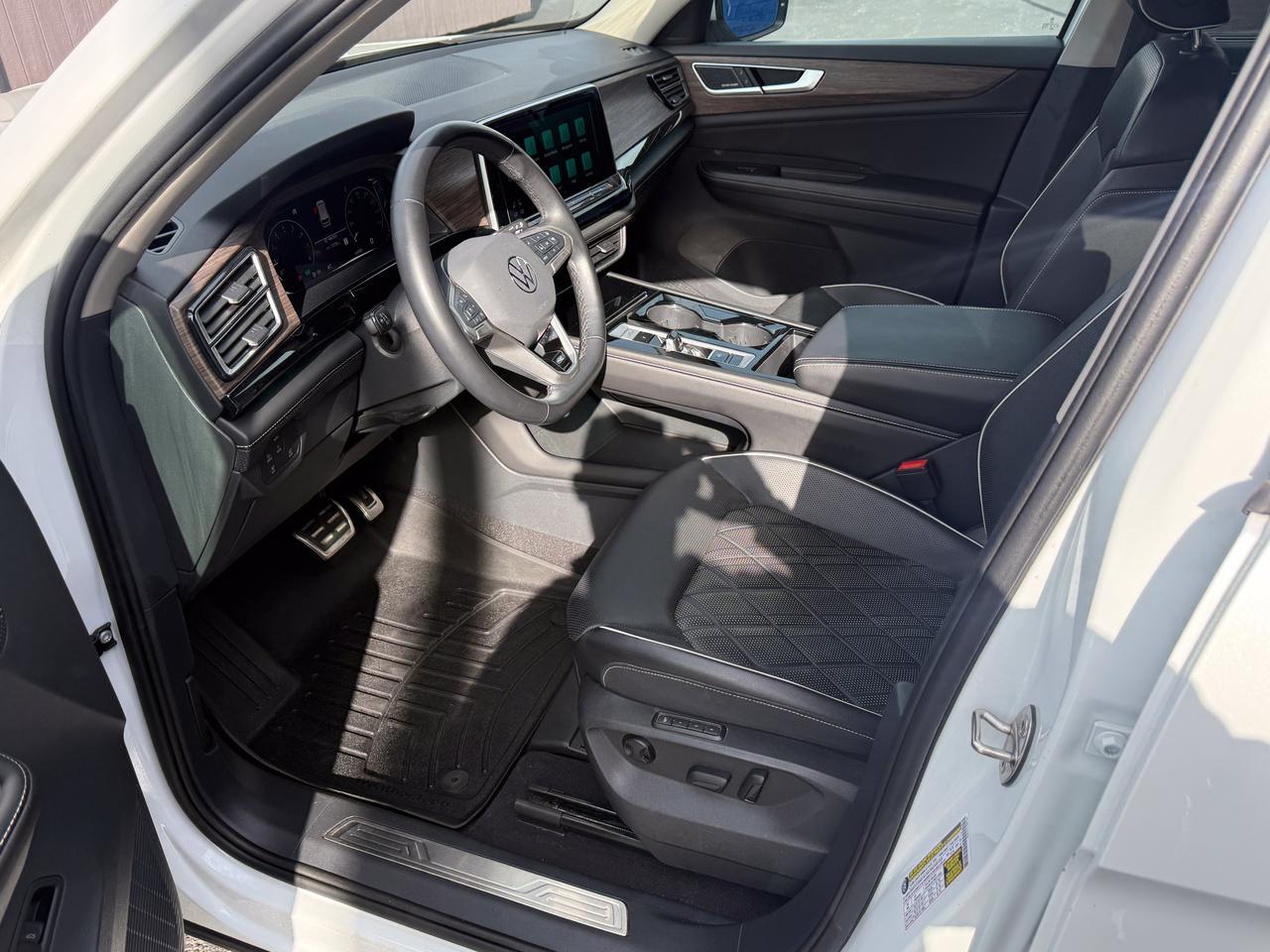 2024 Volkswagen Atlas 2.0T SEL Premium R-Line Connellsville PA