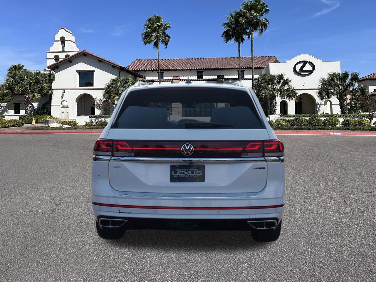 2024 Volkswagen Atlas 2.0T SEL Premium R-Line