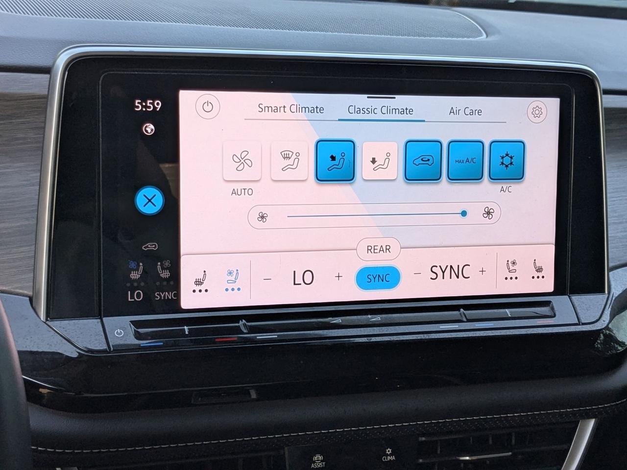 2024 Volkswagen Atlas 2.0T SEL Premium R-Line San Antonio TX