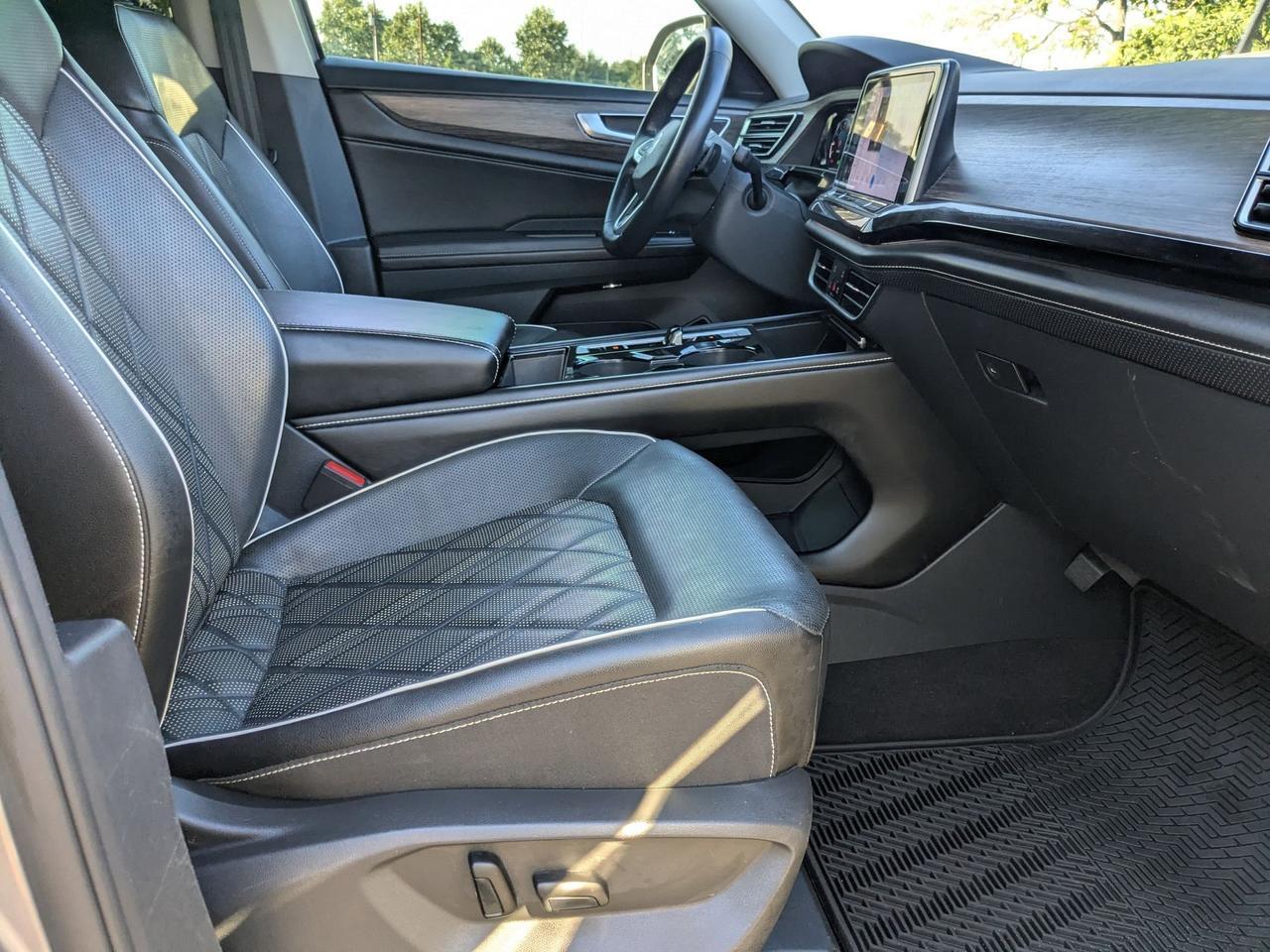 2024 Volkswagen Atlas 2.0T SEL Premium R-Line San Antonio TX