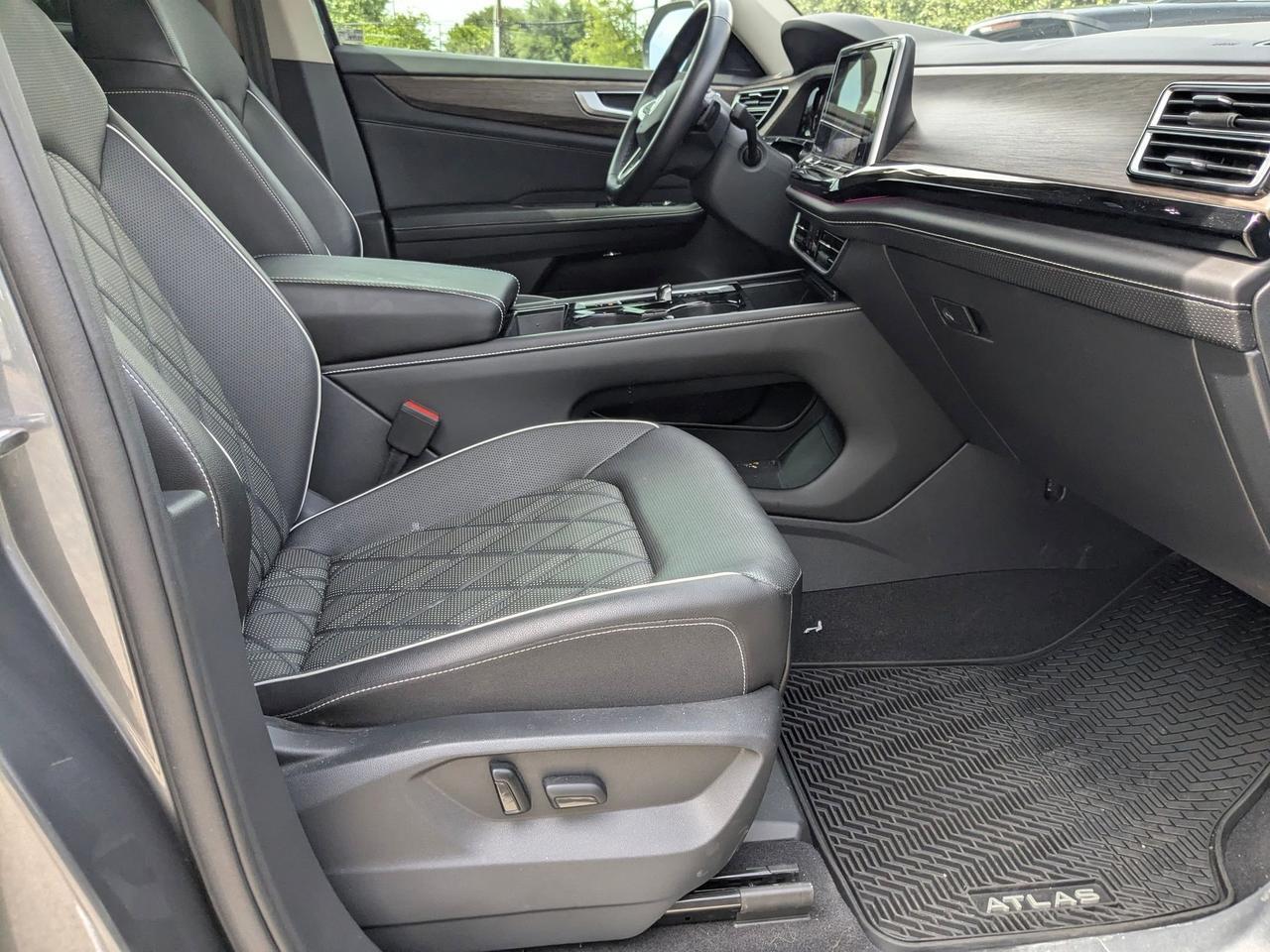 2024 Volkswagen Atlas 2.0T SEL Premium R-Line San Antonio TX