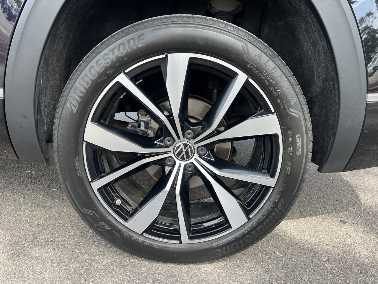 2024 Volkswagen Atlas 2.0T SEL Premium R-Line