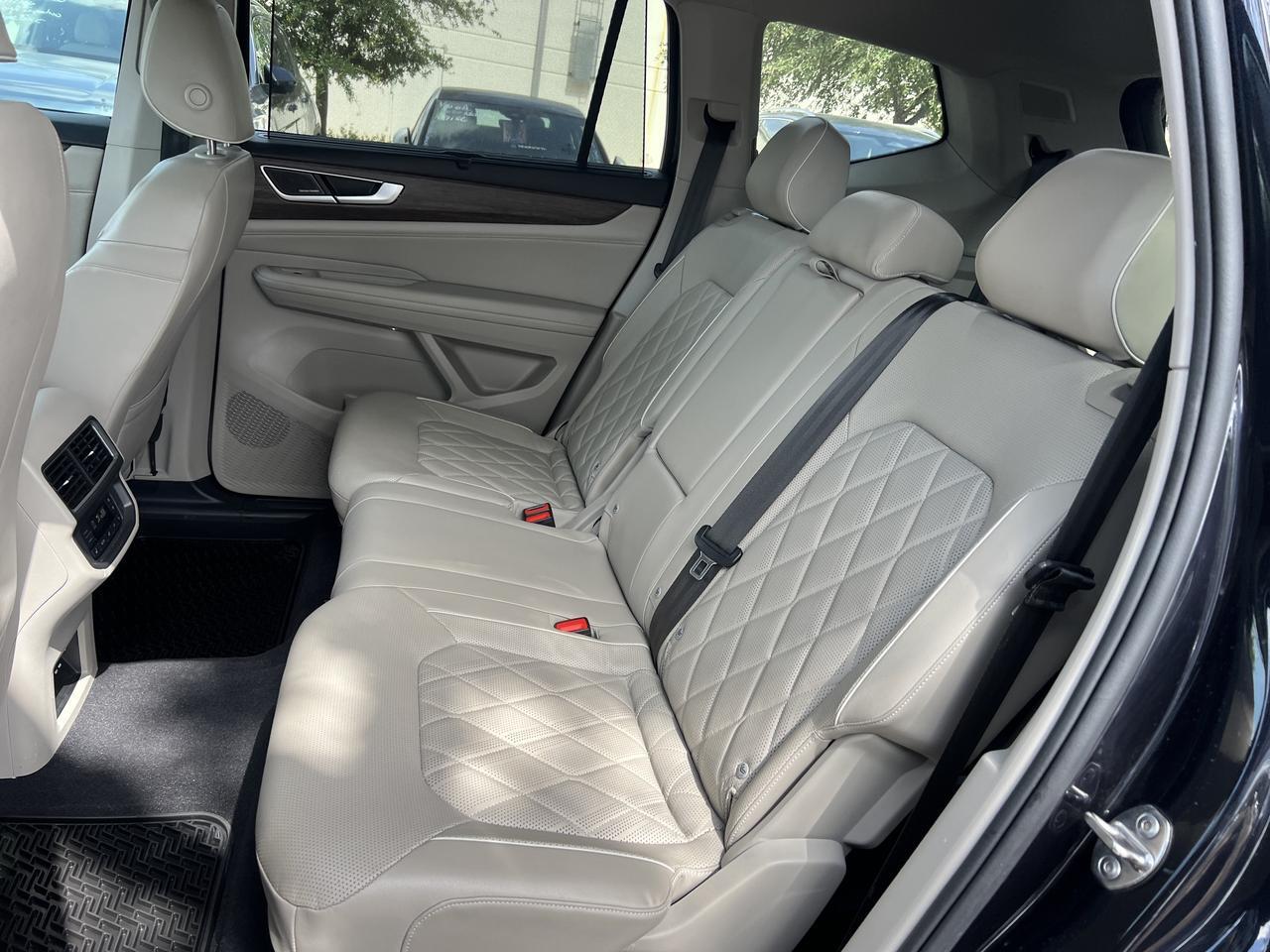 2024 Volkswagen Atlas 2.0T SEL Premium R-Line San Antonio TX