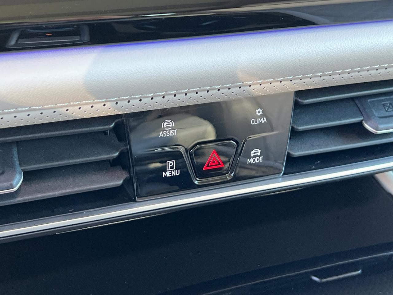 2024 Volkswagen Atlas 2.0T SEL Premium R-Line Hagerstown MD