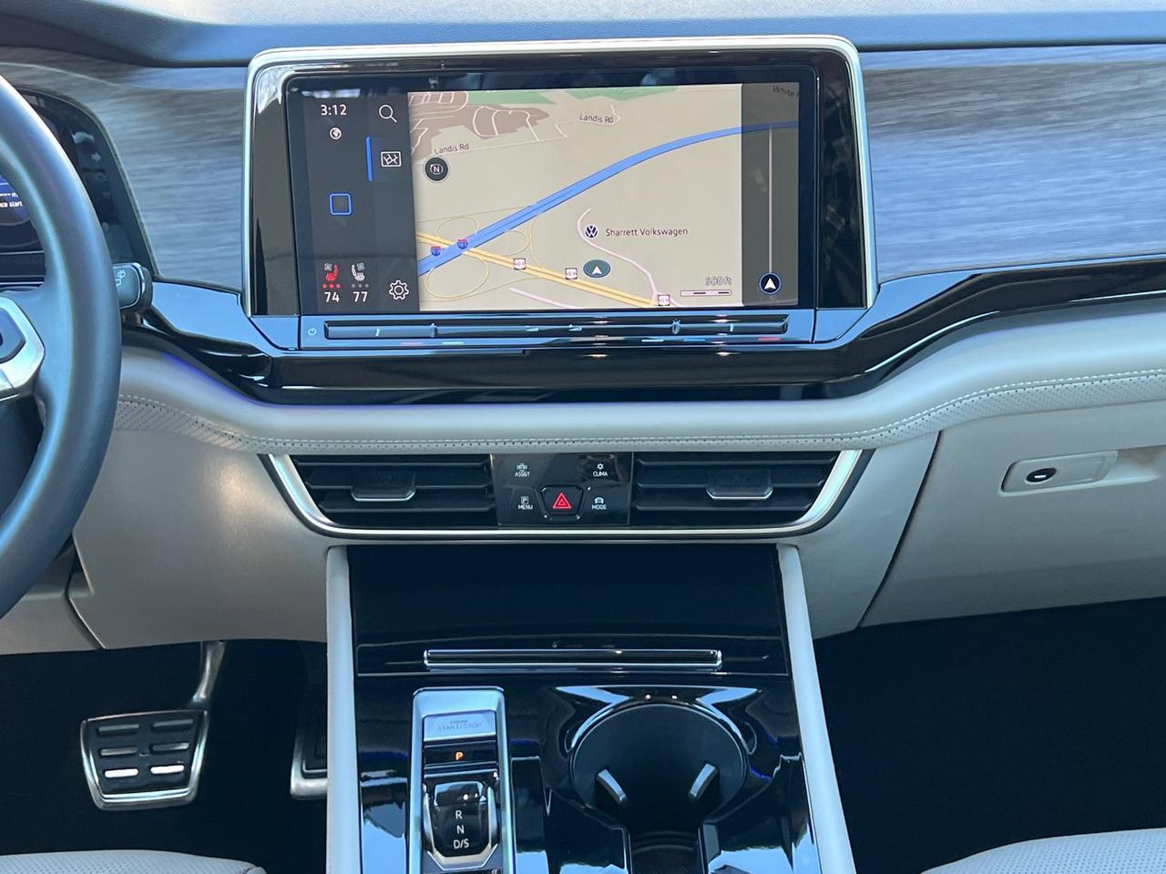 2024 Volkswagen Atlas 2.0T SEL Premium R-Line Hagerstown MD