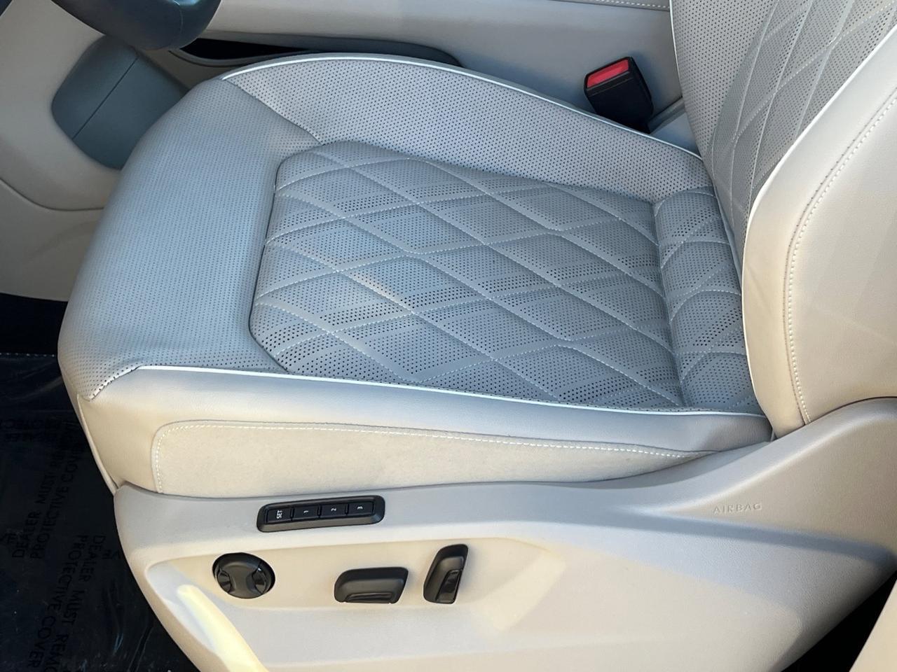 2024 Volkswagen Atlas 2.0T SEL Premium R-Line Hagerstown MD