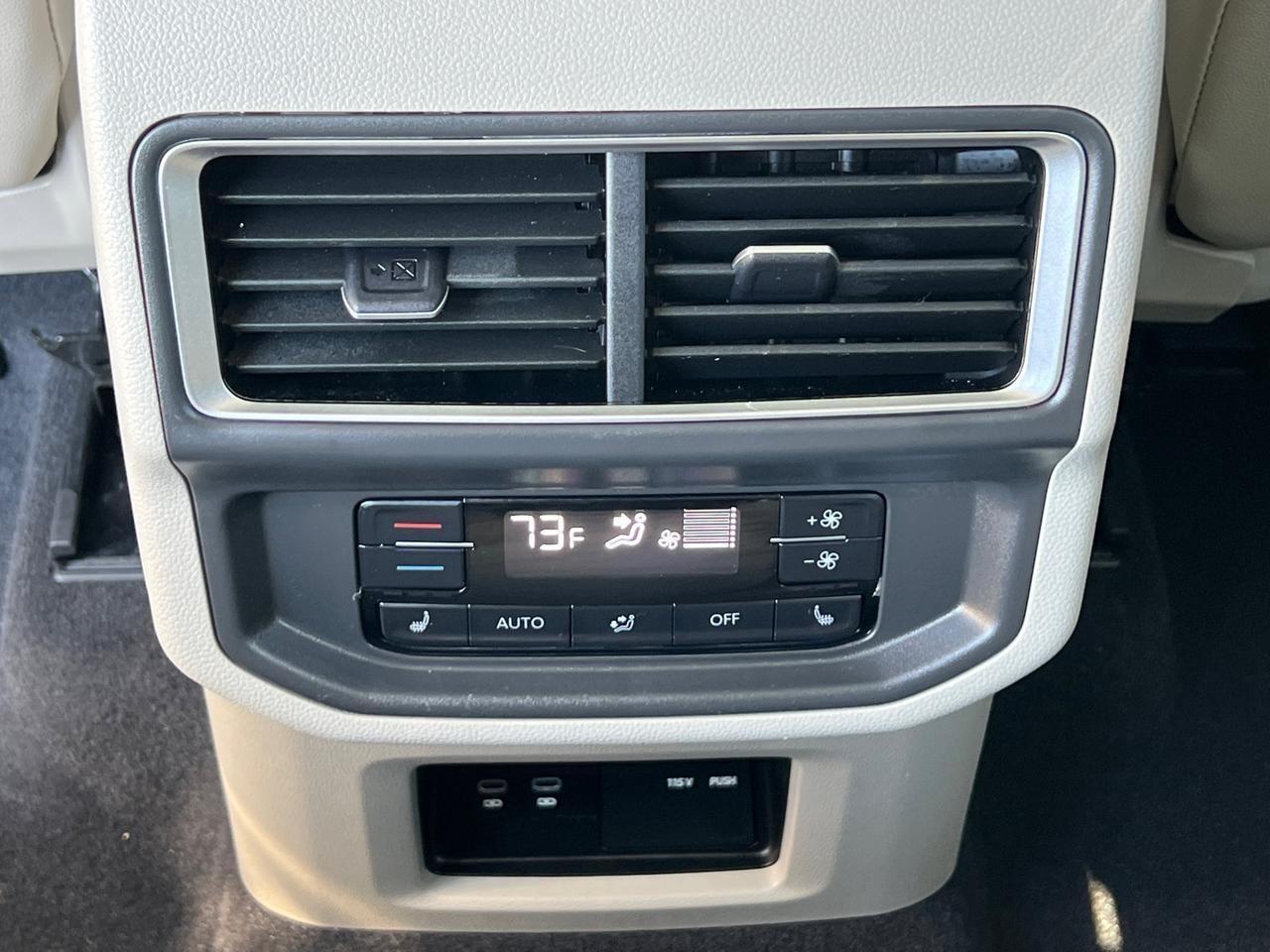 2024 Volkswagen Atlas 2.0T SEL Premium R-Line Hagerstown MD