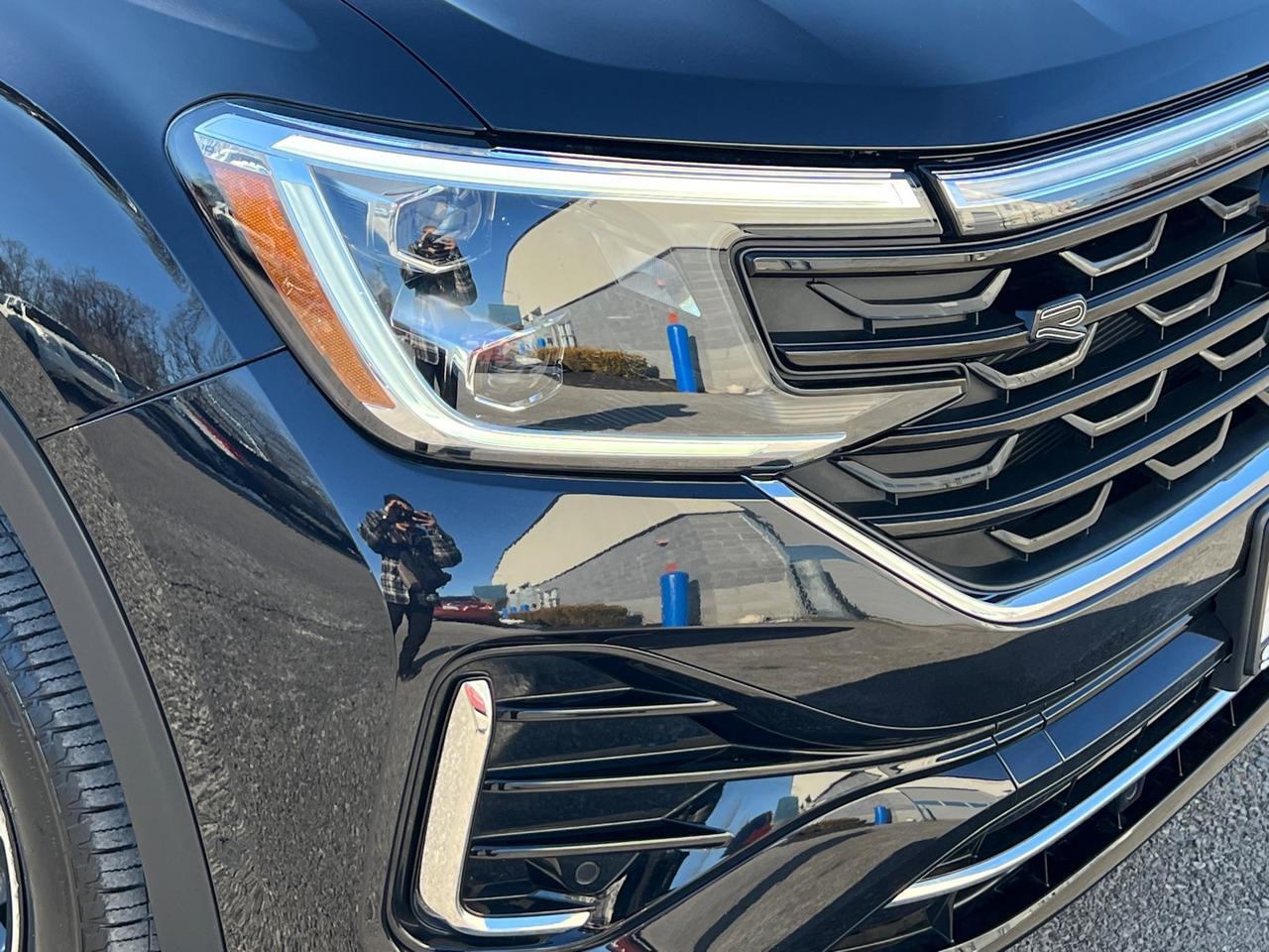 2024 Volkswagen Atlas 2.0T SEL Premium R-Line Hagerstown MD