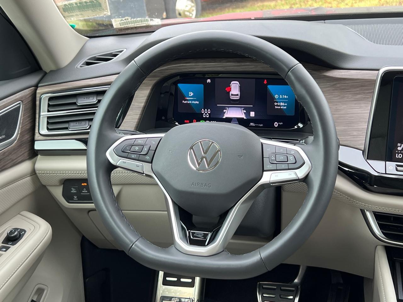 2024 Volkswagen Atlas 2.0T SEL Premium R-Line Hagerstown MD