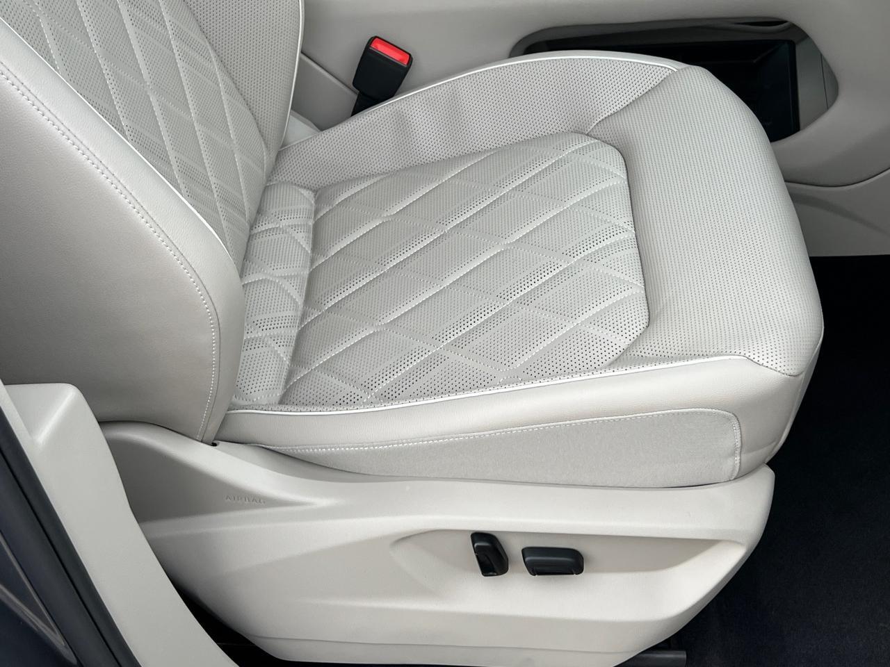 2024 Volkswagen Atlas 2.0T SEL Premium R-Line Hagerstown MD