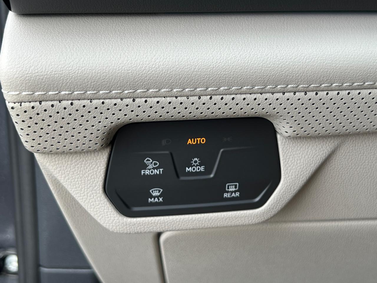 2024 Volkswagen Atlas 2.0T SEL Premium R-Line Hagerstown MD
