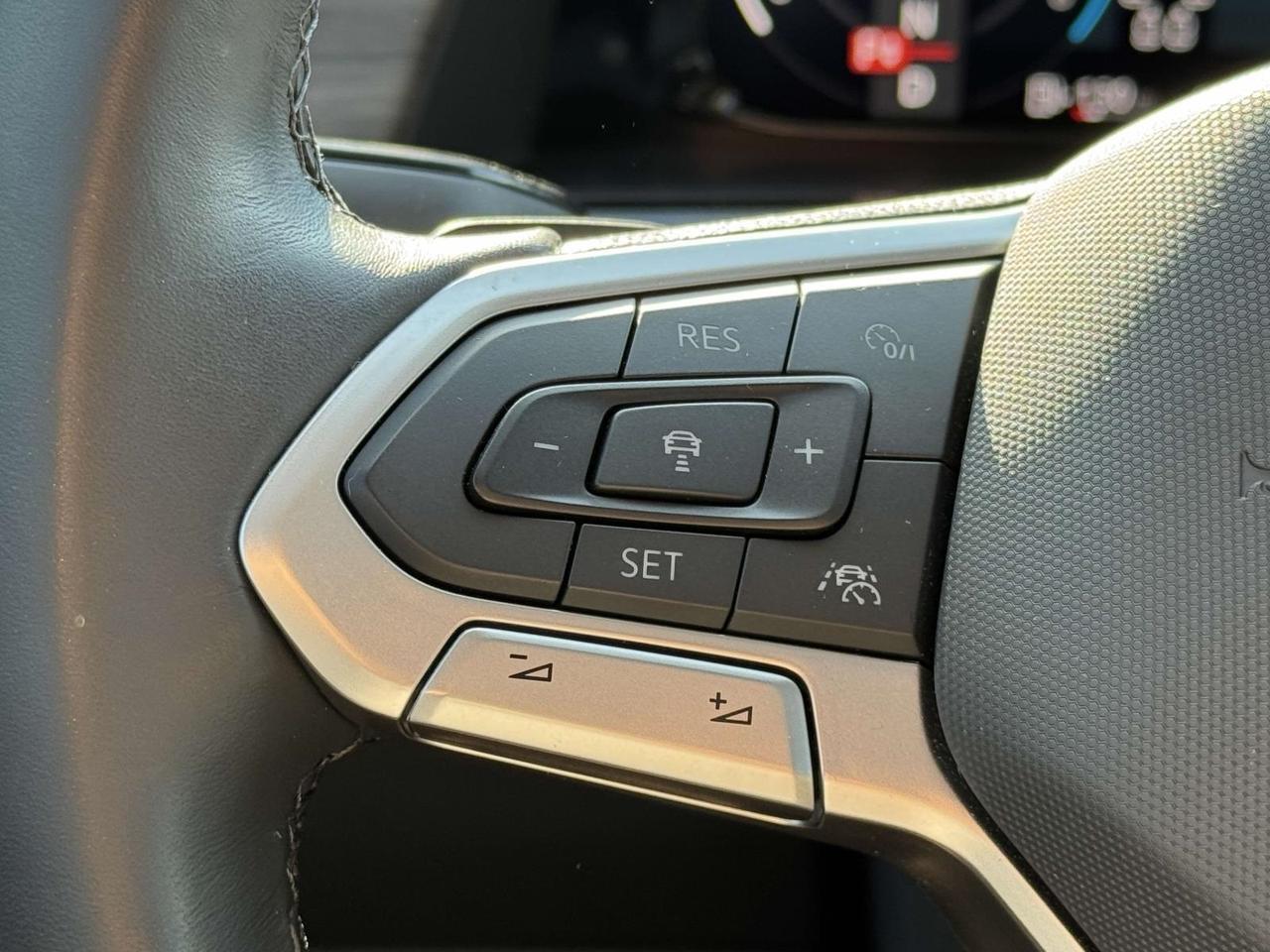 2024 Volkswagen Atlas 2.0T SEL Premium R-Line Fredericksburg VA