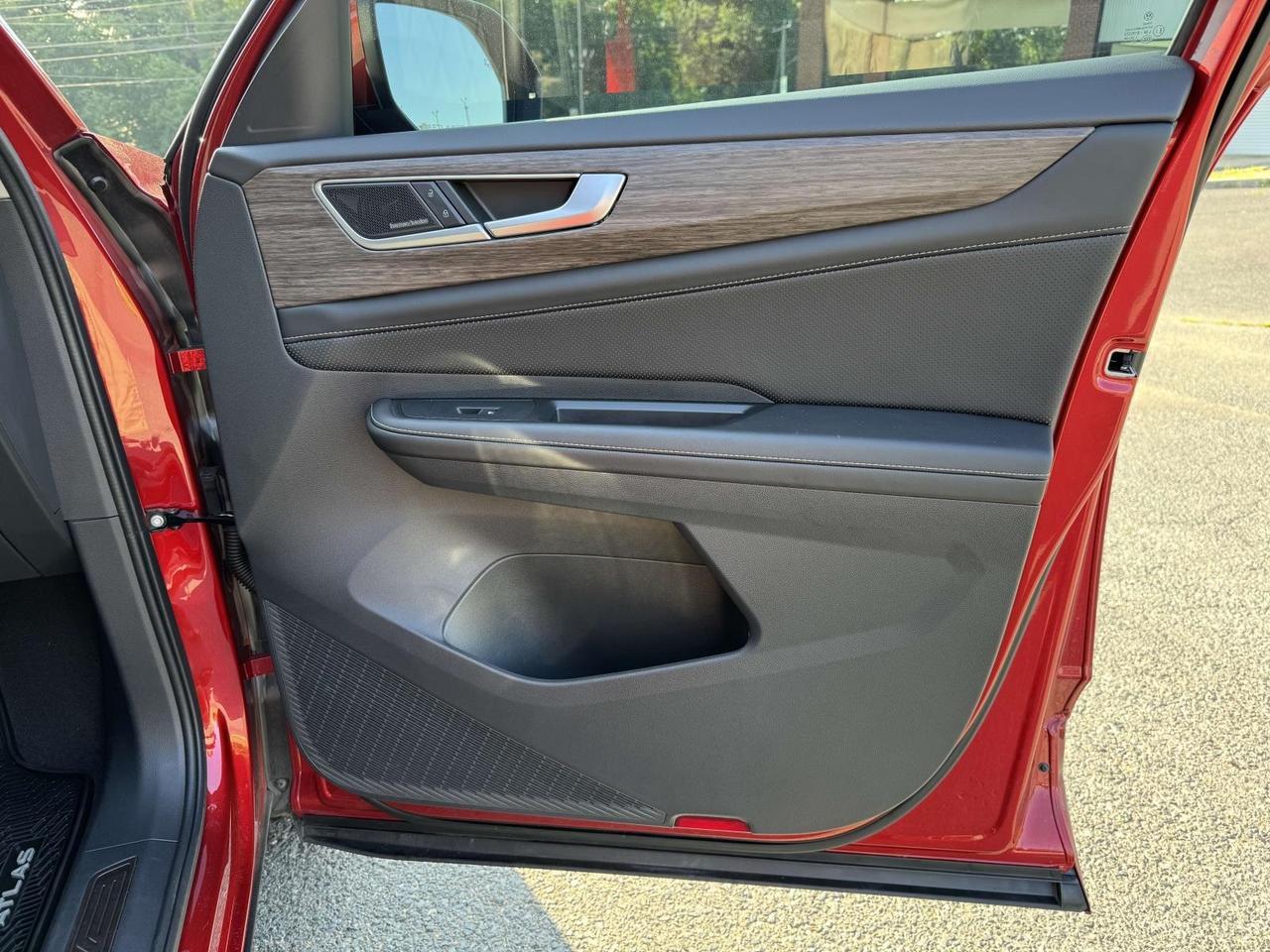 2024 Volkswagen Atlas 2.0T SEL Premium R-Line Fredericksburg VA