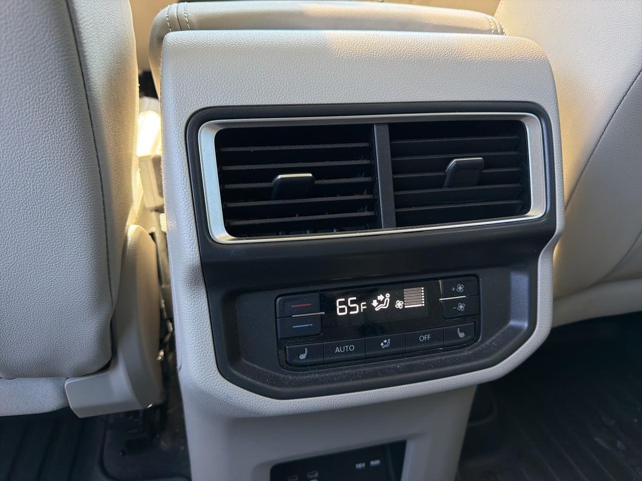 2024 Volkswagen Atlas 2.0T SEL Premium R-Line Gaithersburg MD