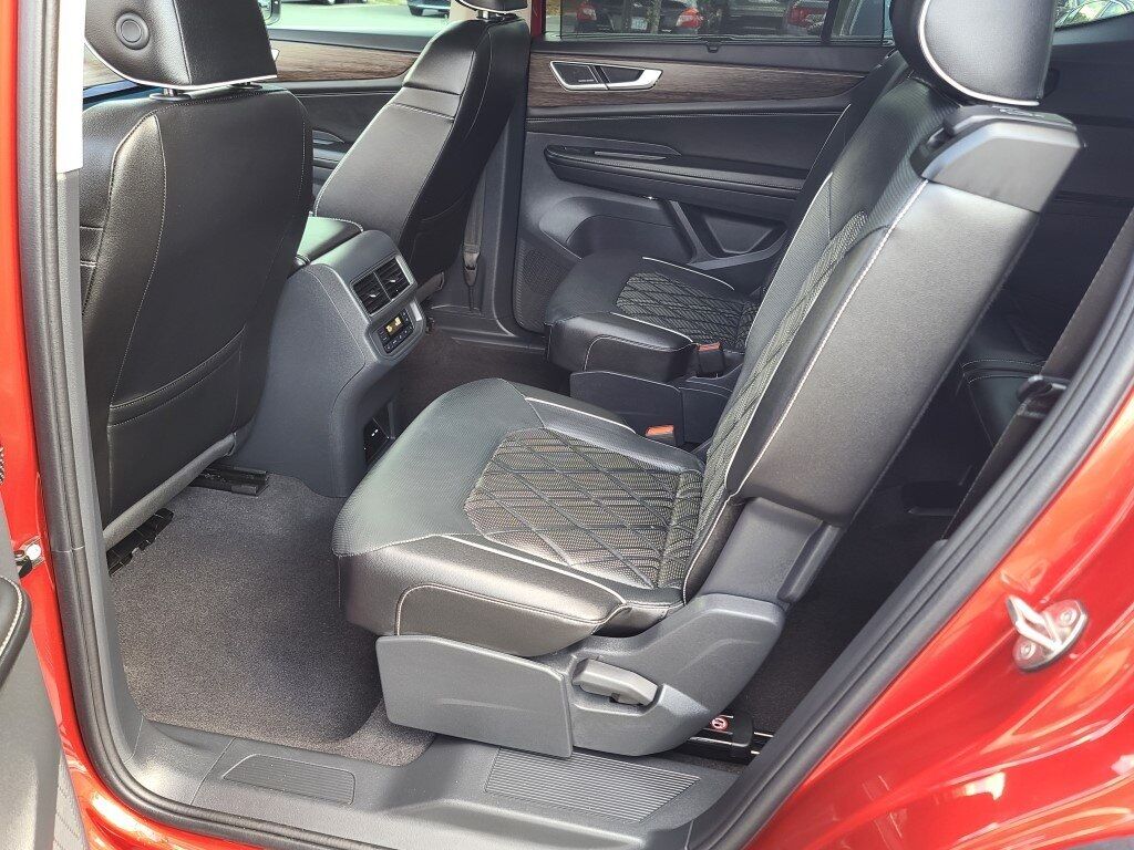 2024 Volkswagen Atlas 2.0T SEL Premium R-Line Springfield VA