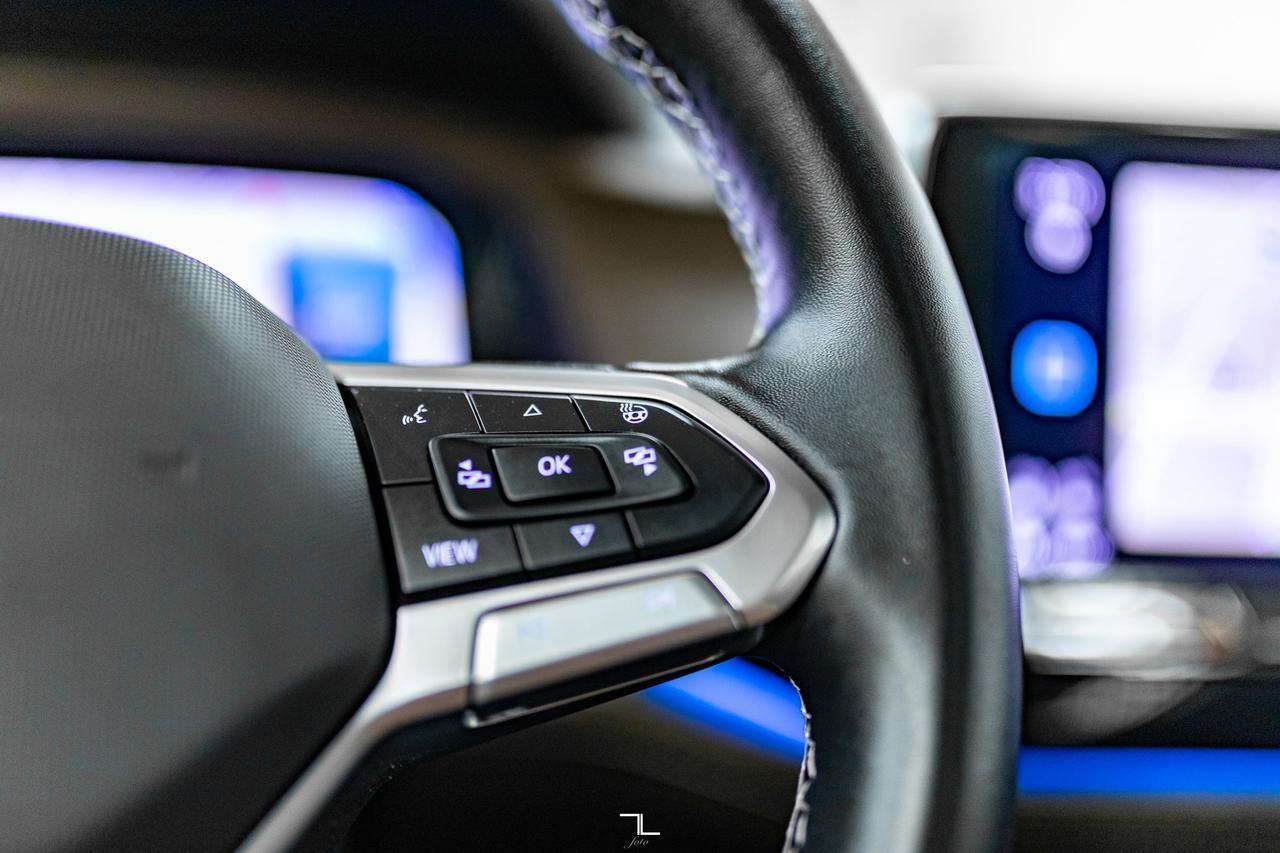 2024 Volkswagen Atlas 4Motion Highline Leather Roof Nav BCam Red Deer AB