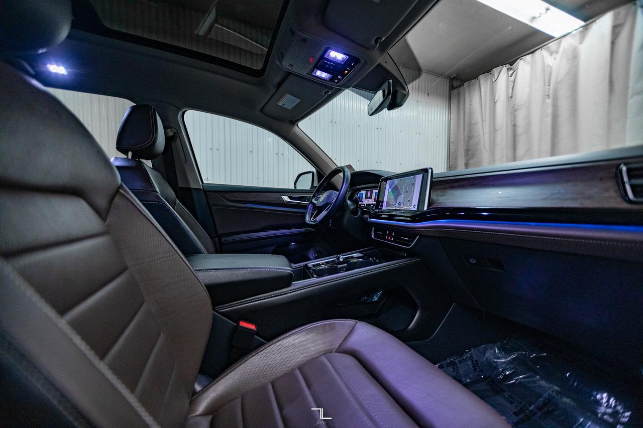 2024 Volkswagen Atlas 4Motion Highline Leather Roof Nav BCam Red Deer AB