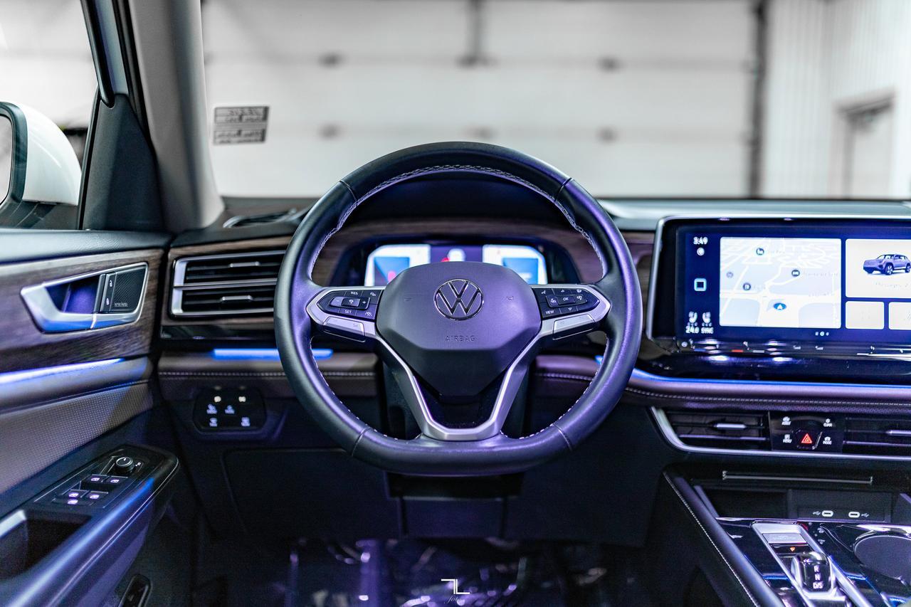 2024 Volkswagen Atlas 4Motion Highline Leather Roof Nav BCam Red Deer AB