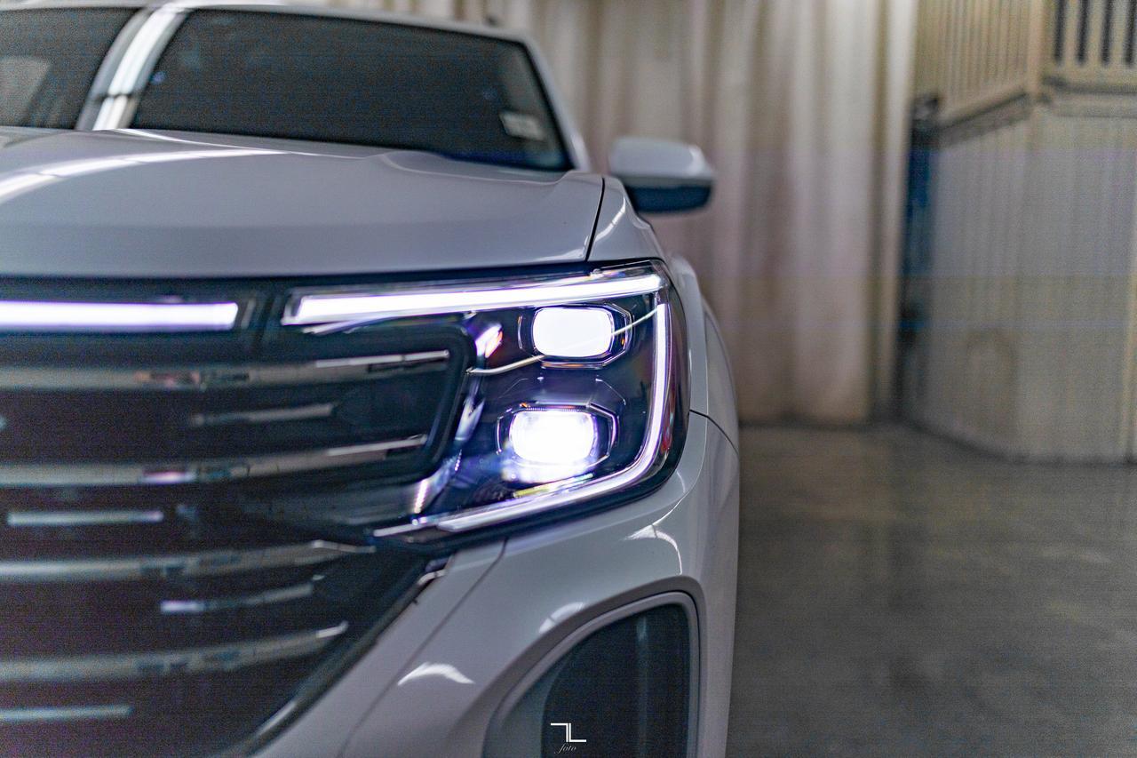 2024 Volkswagen Atlas 4Motion Highline Leather Roof Nav BCam Red Deer AB