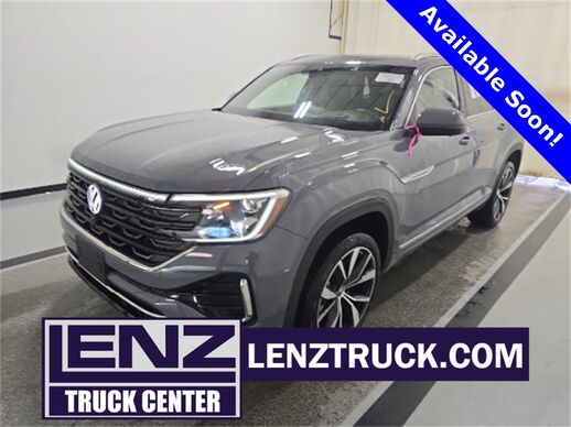 2024_Volkswagen_Atlas Cross Sport__ Fond du Lac WI